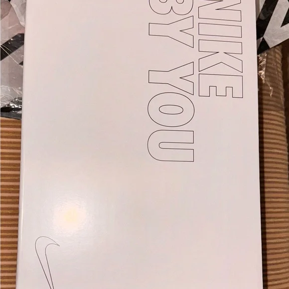 Nike White Air Force 1 Sneakers Iconic Design NWOT Box included - Picture 7 of 7